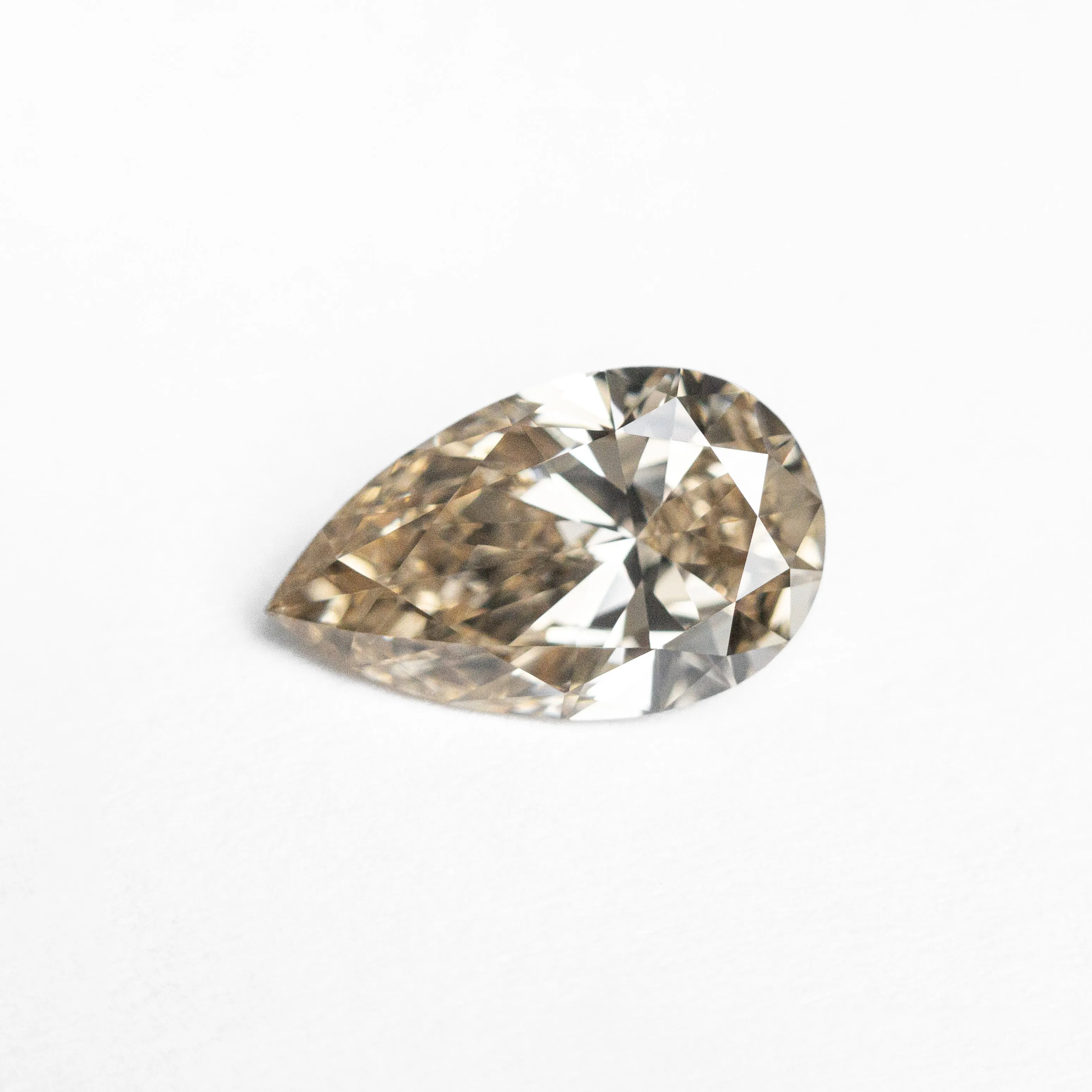 0.92ct 8.98x5.46x3.15mm VS2 Pear Brilliant  24688-01