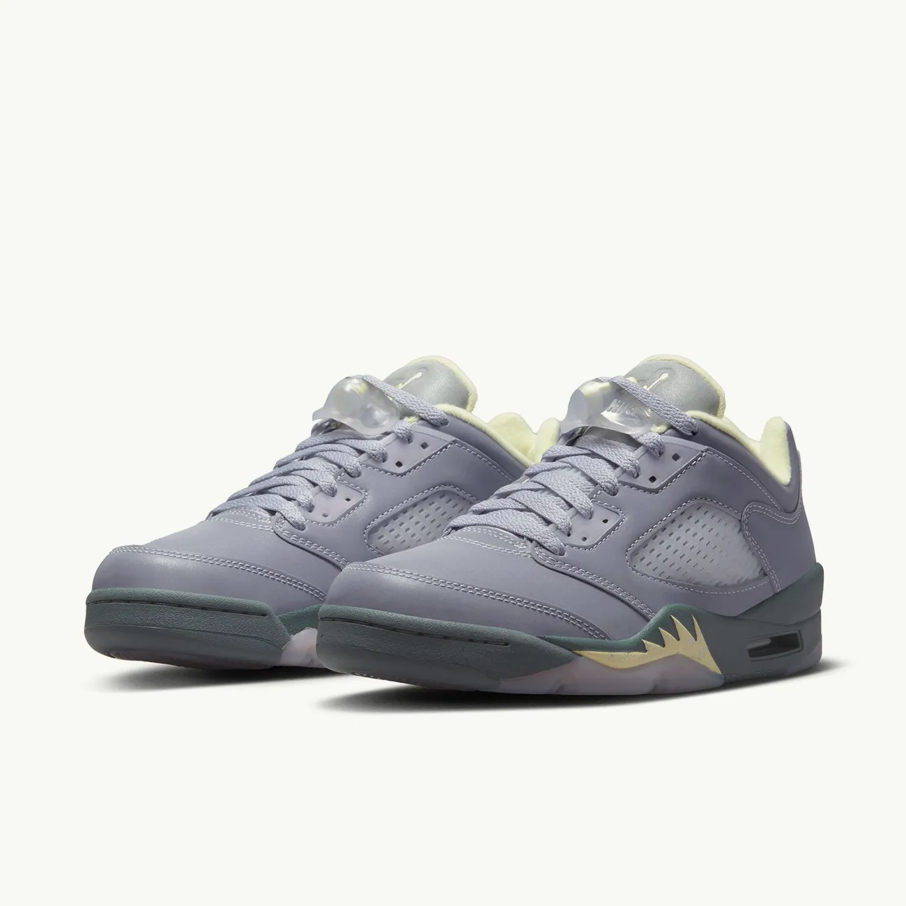 WOMENS AIR JORDAN 5 RETRO LOW INDIGO HAZE FIRE RED METALLIC SILVER